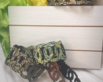 Women's Rose Pattern Faux Leather Snap Bracelet