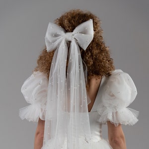 Bridal Bow Veil Pearl Veil Wedding Veil Tulle Pearl Bride Hair Bow Bride Veil Bow Bridal Hair Accessory Wedding Hair Accessories for Bride