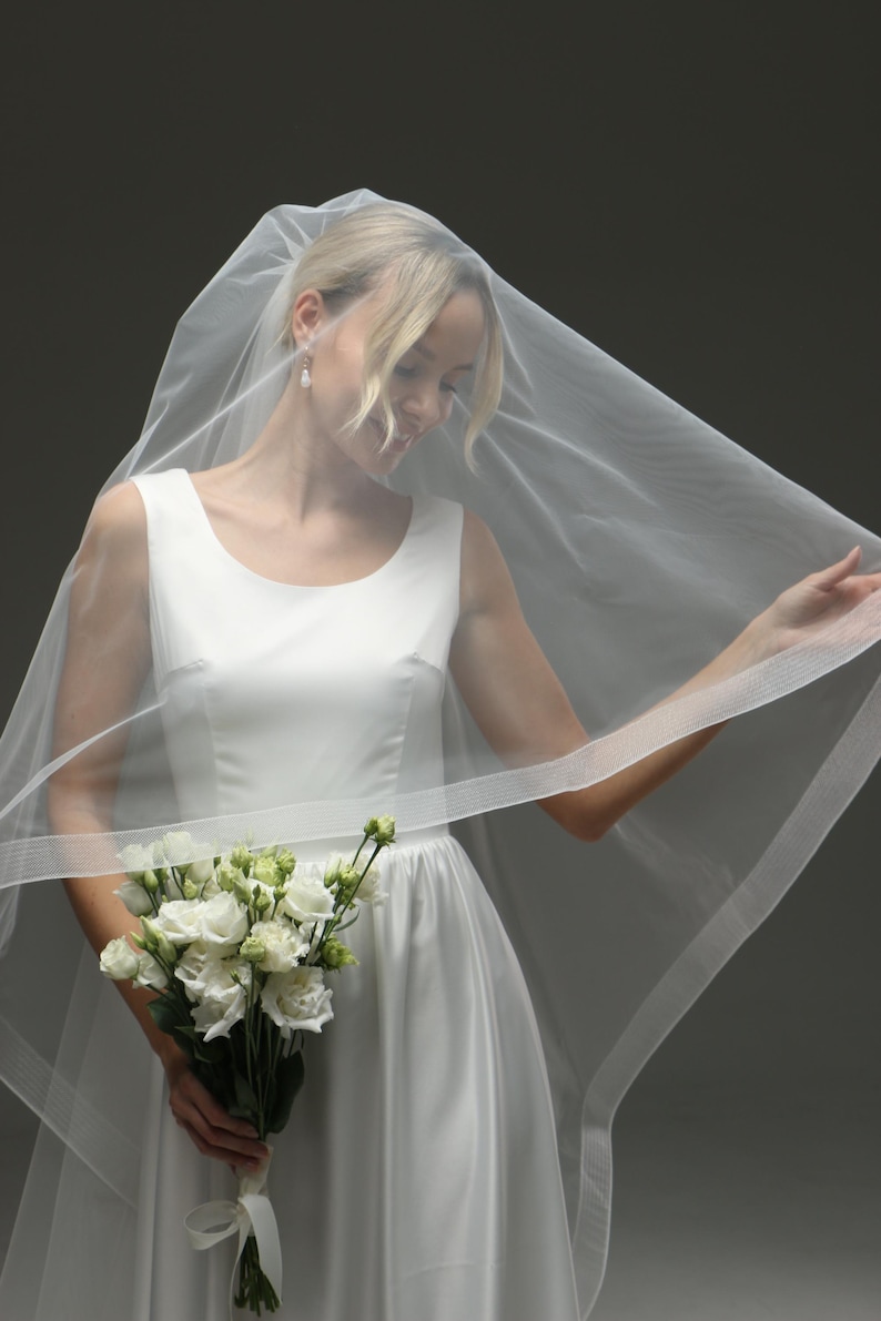 horsehair edge veil 1.4 inch close up