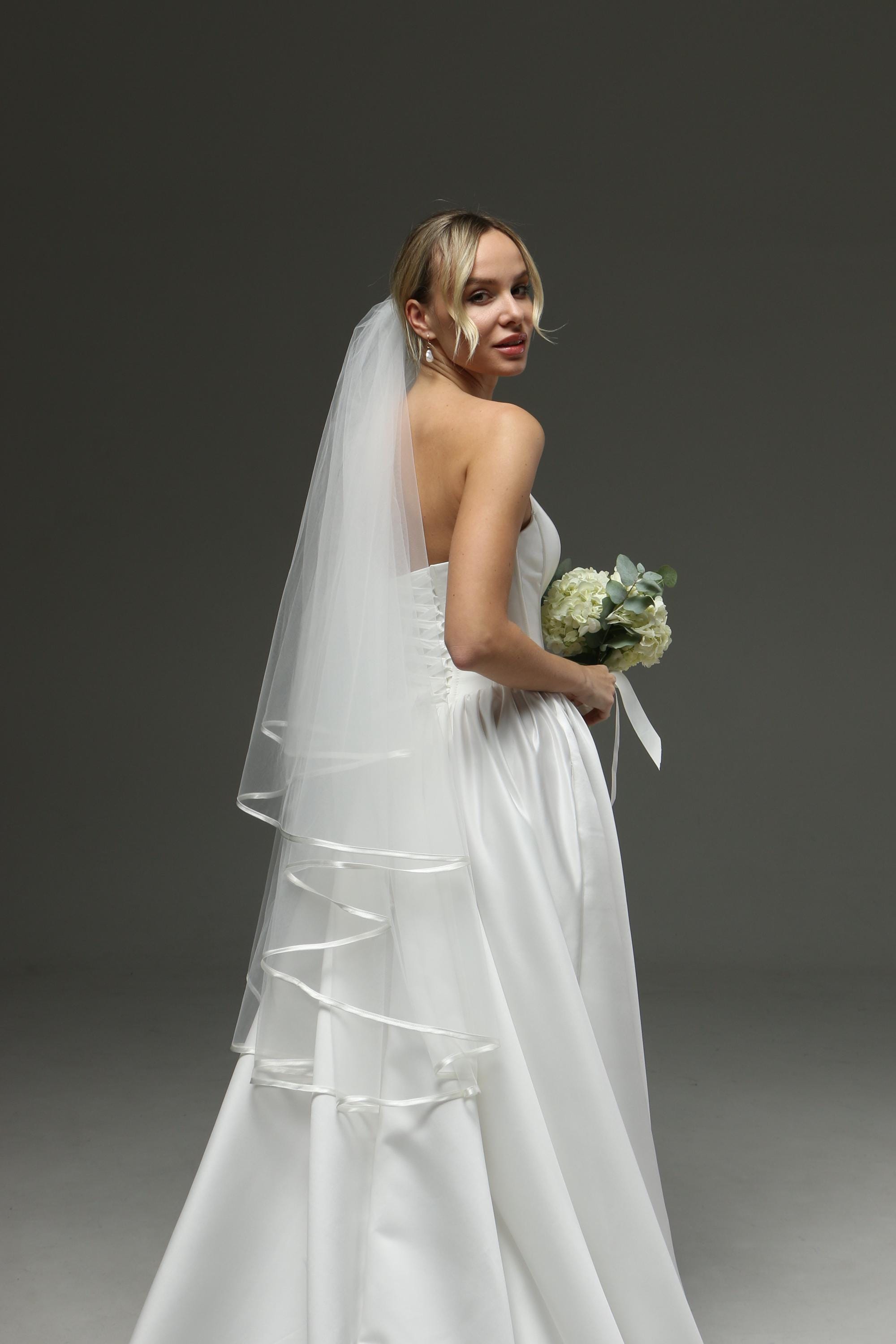 thumbnail image 2 of ICEXYK Bride-to-Be White Pearl Veil Set, Pearl Satin Sashes 2 of 9