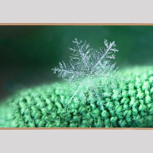 Samsung Frame TV Art, Snowflake by Tamilisa, Instant Download, TV Frame Art, Real Snowflake, Winter Art, Cabin Art, Nature Art
