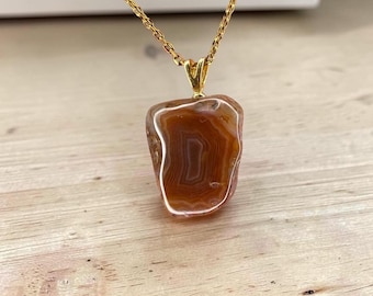 Colar com pingente de ágata do Lago Superior | Pedra polida, banhado a ouro 18k e prata de lei
