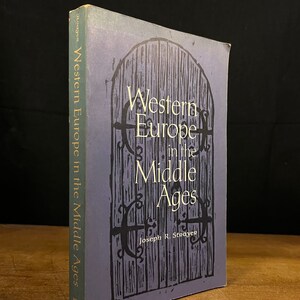 Western Europe in the Middle Ages by Joseph R. Strayer (1955) Vintage Paperback Book