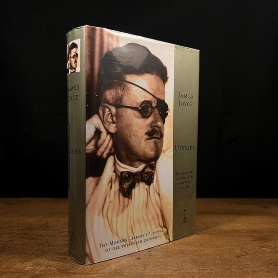 Modern Library - Ulysses by James Joyce (1992) Vintage