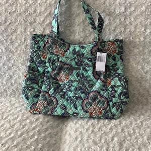 Vera Bradley Pleated Tote Fan Flowers