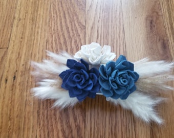 Navy Blue and Dusty Blue Dahlia Wood Flower Corsage with pampas, Corsage for Boho Wedding and Mother of the Bride