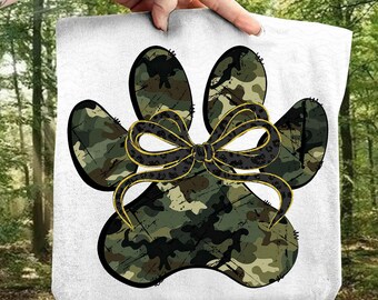 Arco de coqueta para perro camuflaje PNG, retriever de caza camuflaje, arco de camuflaje de otoño para niña PNG, arco de camuflaje preppy PNG, camisa de caza PNG, actividades al aire libre sureñas, perro camuflaje