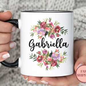 Taza con nombre y flores personalizada • Taza de café con nombre • Taza de café personalizada con nombre • Tazas con nombre para mujeres • Tazas con nombre personalizadas (MU-59FLORAL)
