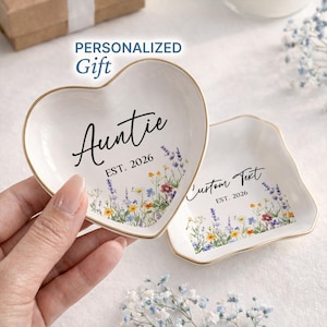New Aunt Keepsake Ring Dish | Floral Jewelry Holder with Date | Ceramic Trinket Dish (JW-15)