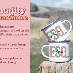 Mug Esquire personnalisée • Esquire Est 2022 • Mugs pour étudiants en droit • Cadeau pour l'obtention du diplôme en droit • Cadeaux pour avocat • Idée cadeau pour l'obtention d'un diplôme de faculté de droit (MU-52ESQ) image 3
