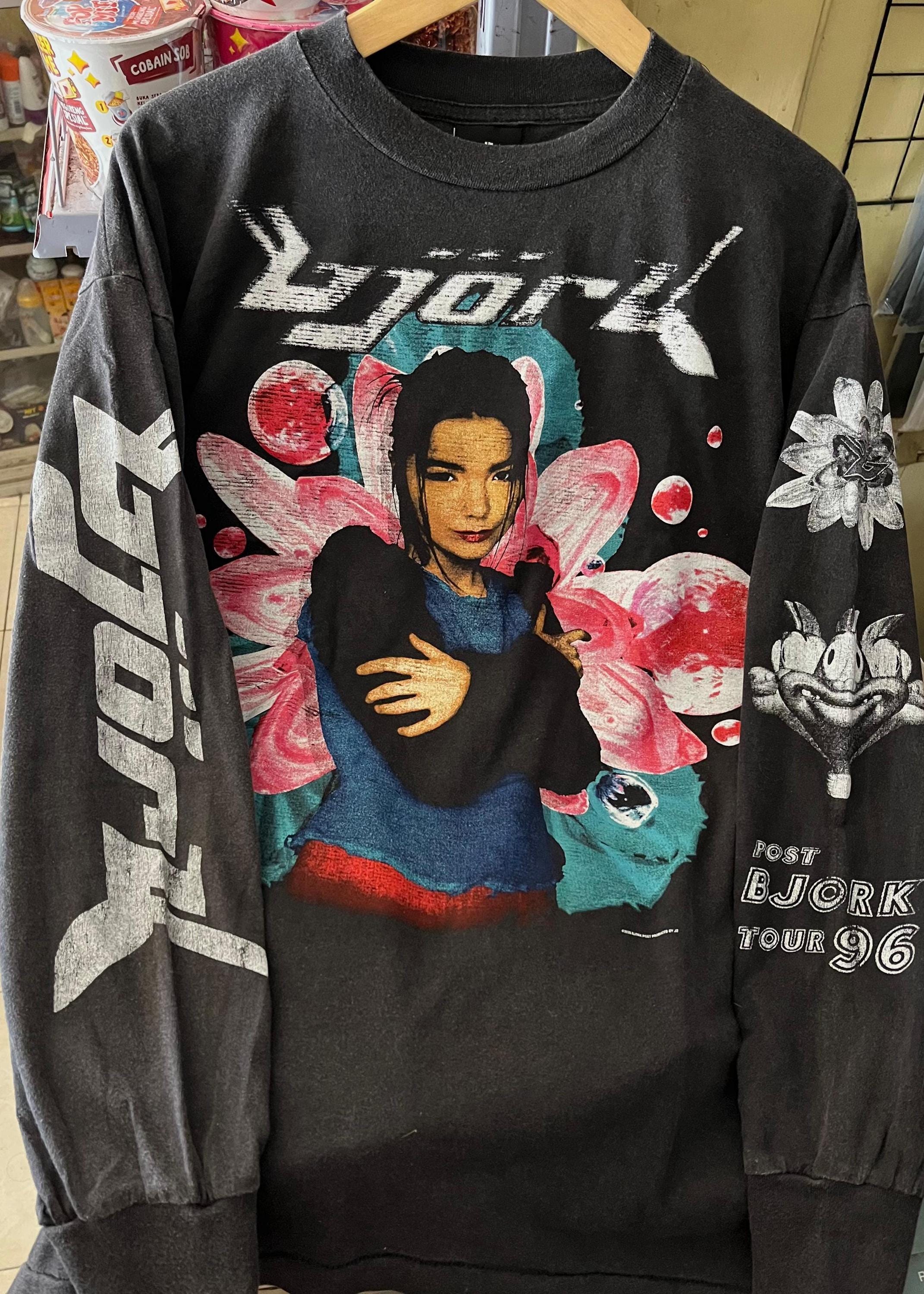 Bjork Post Album Long Sleeve T-shirt / Bootleg Band Tee / Vintage