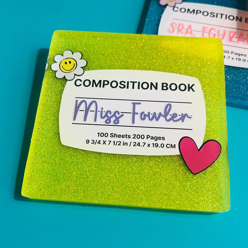 Posavasos personalizado para profesores: pisapapeles de resina con purpurina para cuadernos. Yellow With Stickers