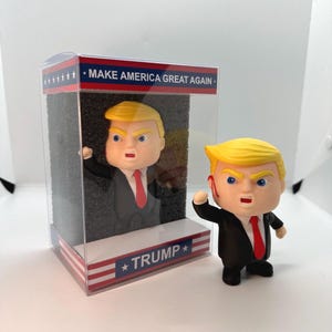 Donald Trump 3D Miniature - Iconic Raised Fist - Make America Great Again - Desktop Figurine or Decoration - Best Gift for Republicans
