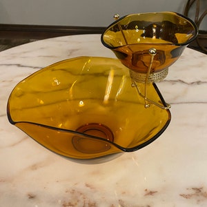 Vintage MCM chip and dip holder