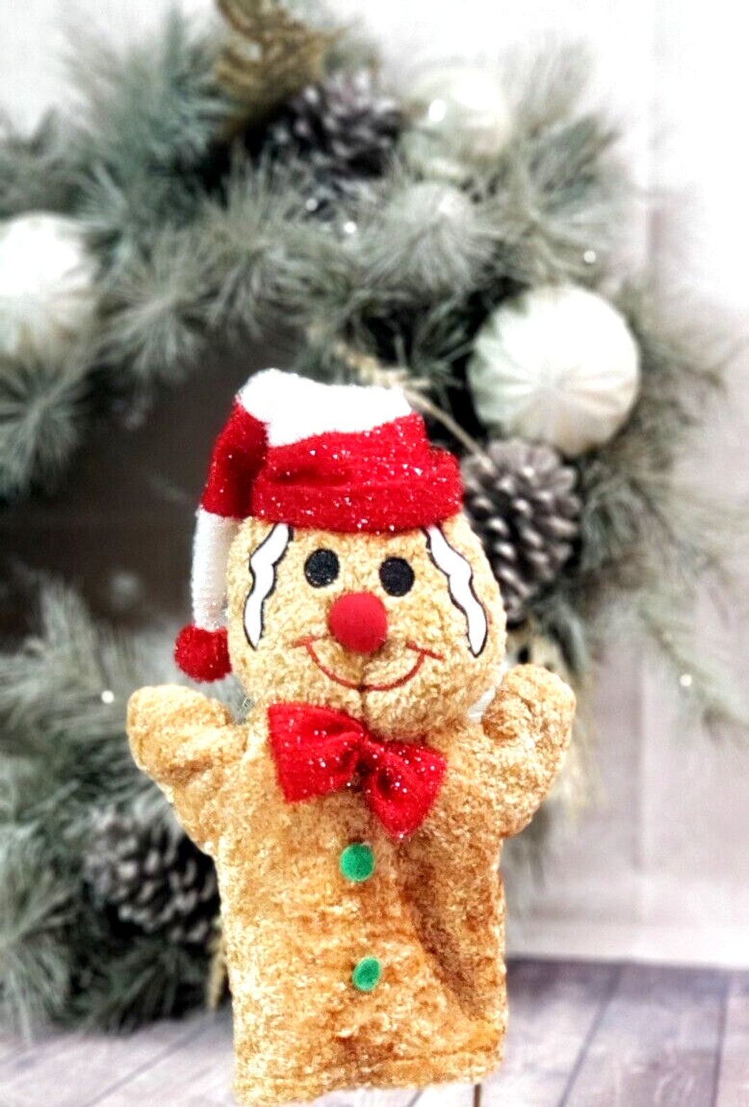 Gingerbread Man Hand Puppet Show Theater Fourstar Group Christmas Plush