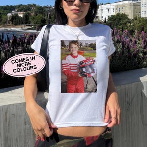 Oscar Piastri Shirt Vintage Photo F1 Racing Womens Baby Tee Retro Auto Liefhebber Shirt Cadeau voor Racing Liefhebbers Grappig F1 Cadeau Oscar Piastri