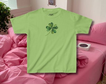 Four Leaf Clover Baby Tee Cute y2k Baby Tee St Patty's Baby Tee Vintage Aesthetic Women's T-Shirt Trendy