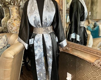 Rose brand reversible Asian-inspired silky gray satin robe