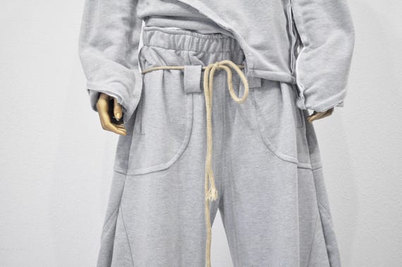 Unisex Wide-leg Grey Sweatpants – Baggy Fit With Rope