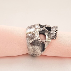 Memento Mori Ring for men and women, 925 sterling silver Memento Mori Ring,  Memento Mori Ring with 925 hallmark.