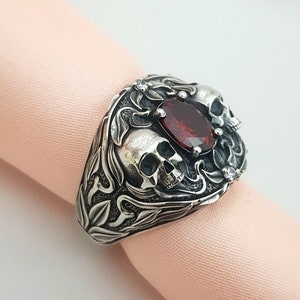 Life and Death Skull Vintage ring for men and women, 925 sterling silver Stone skull vintage ring, Handmade Garnet Ring with 925 hallmark.