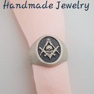 Skull with bone Master mason ring for men and women, 925 sterling silver Freemason ring,  Skull Masonic ring with 925 hallmark.