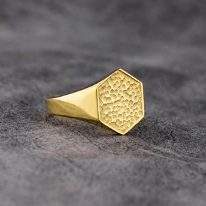 Hexagon Mens Signet Ring in 14K Gold, Textured Gold Ring For Husband, Unique Signet Ring For Men, 18K Gold Mens Ring