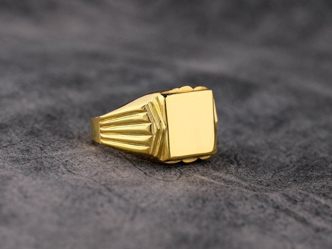 Anillo de sello cuadrado grueso para hombre en oro de 14 quilates