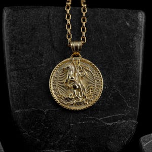 Saint George and Serpent 18K Gold Necklace for Men, St. George Slaying the Dragon Round Gold Medal, Gold Christian Pendant Gift for Men