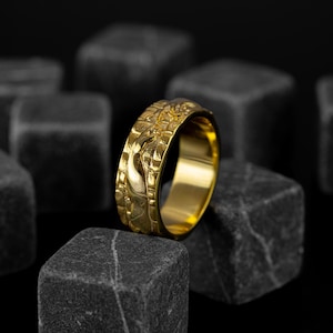 God Gives Life to Adam Artistic Ring in 18K Gold, Creation of Adam Spiritual Man Ring, Michelangelo Ring, Resainnance Gold Art Promise Ring