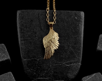 Collana con ciondolo a forma di ala d'angelo in oro giallo, collana con ciondolo in oro massiccio 14k con angelo custode per la mamma, collana regalo in oro 21k con angelo per la famiglia