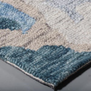 Handtufted Wool Rug Blue Green Abstract Carpet Mid Century Plush Living Room Rug with Loop Pile Texture Gift for Couple