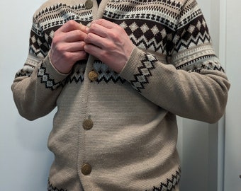 Mens vintage knit Cardigan