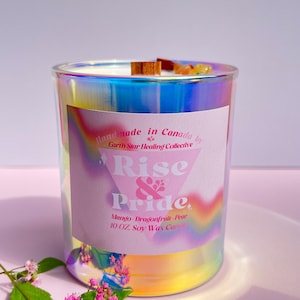 Bougie en cire de soja à la mangue, au fruit du dragon et à la poire, avec éclats de cristal : Fierté LGBTQ+