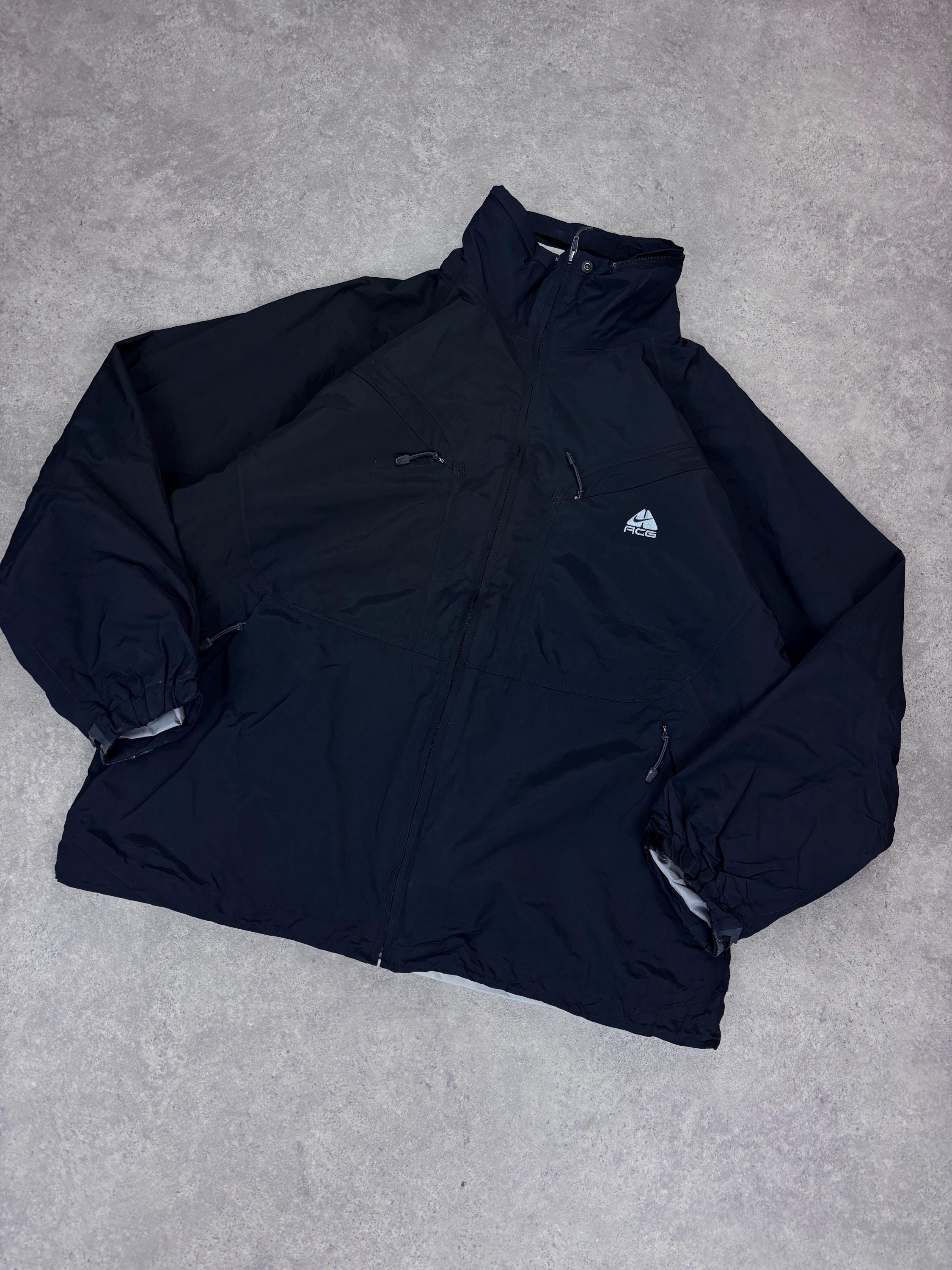 techwear nike acg
