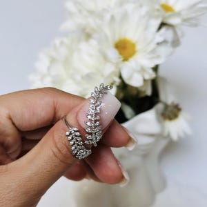 Rhinestone Floral ring, flower ring adjustable, unique gift idea, sparkle ring