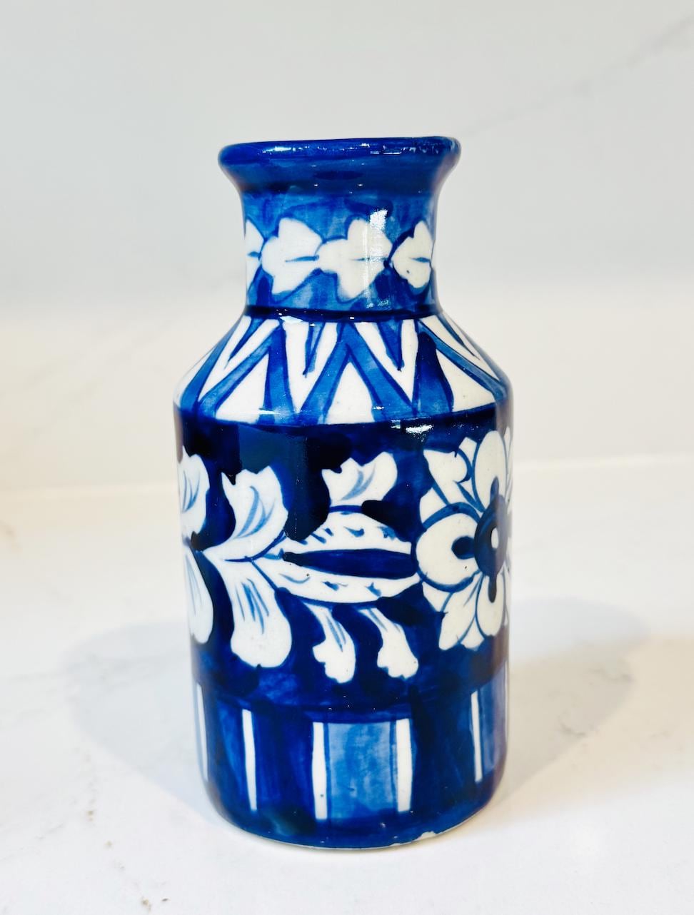 多色の手描き陶器花瓶 Amazon.co.jp: 花瓶 おしゃれ フラワーベース 花器 北欧風 手描き陶器