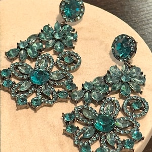 Blue Long earrings, Blue rhinestone earrings, crystal earrings, gift for friends, blue earrings, bridesmaid earrings, formal floral earrings
