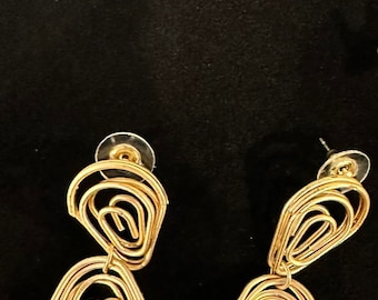 Minimalist Earrings - Long Earrings - Everyday Jewelry - gold earrings , gold statement earrings ,geometric gold earrings, spiral earrings