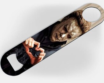 Michael Myers Heart Hands - Abridor de botellas - Bar Blade - Bar - Personajes de películas de terror - Halloween - espeluznante - espeluznante - Truco o trato - Aterrador