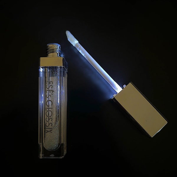 ESÉ’s GLOSSIX high shine lipgloss- 002 SCINTILLATE