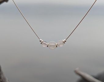 Collar delicado de cuarzo, elegante diseño minimalista de plata de ley con cristal curativo, regalo para ella.