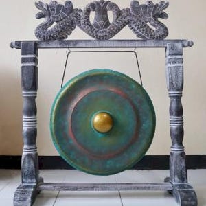clear green gong