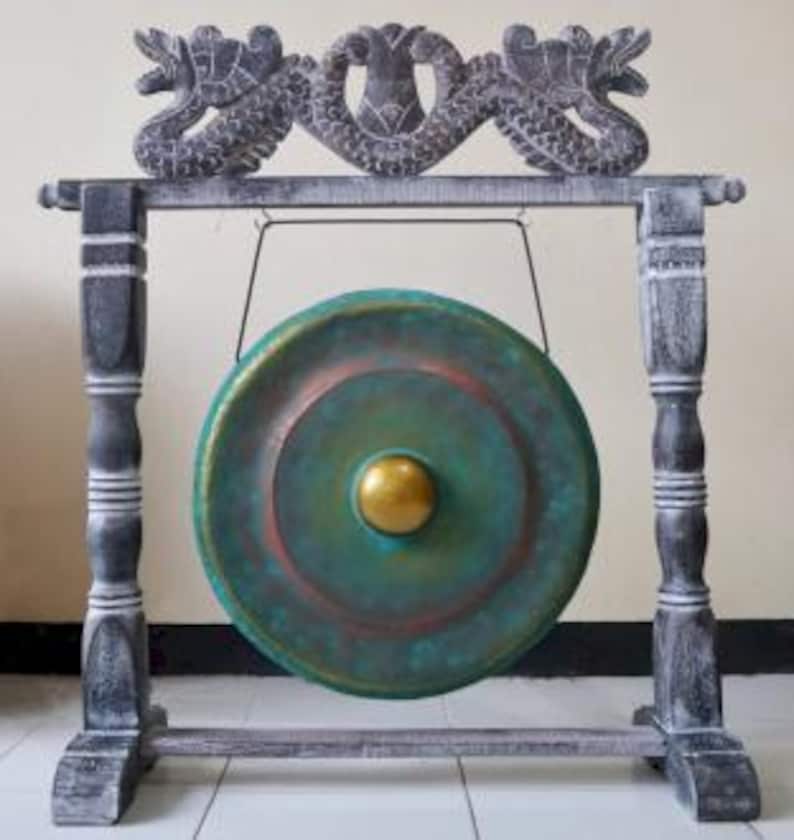 clear green gong