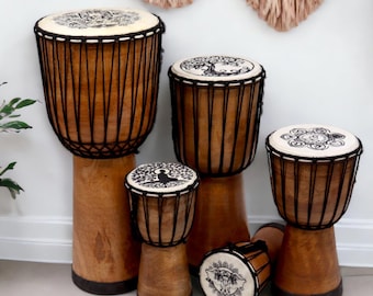 Handgemaakte Djembe-trommel met brede deksel - Verschillende maten | Djembe Beginner, Djembe-trommels, houten trommel, Handgemaakte trommel, Geluidstherapie