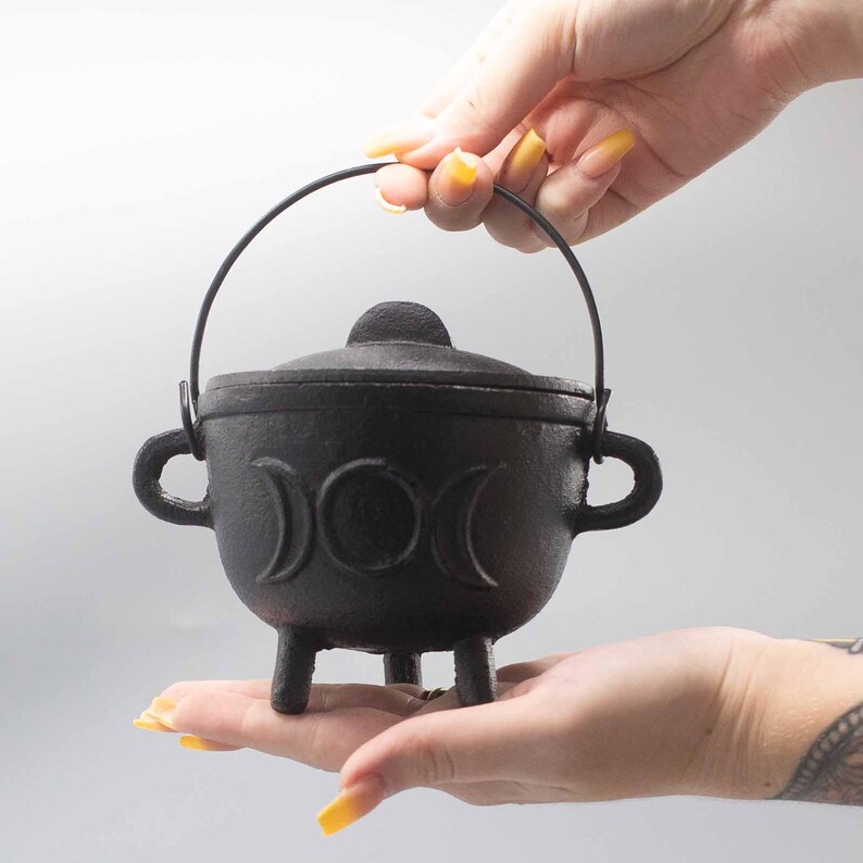 mini Cauldron Witchcraft