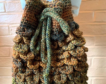 Bolso bandolera con cordón y diseño de escamas de dragón hecho a mano en crochet - Colores otoñales