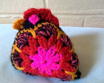 Pollo de la abuela tejido a mano en crochet - Rosa fuerte y rojo