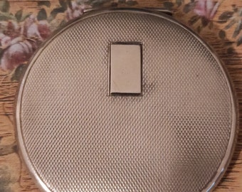 Vintage Silver mirror compact. Joseph Gloster 1943.