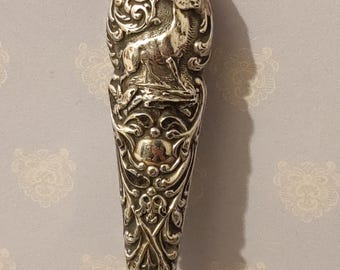 Antique Button Hook,Silver Handled, with Stag engraving ,large. England 1905.